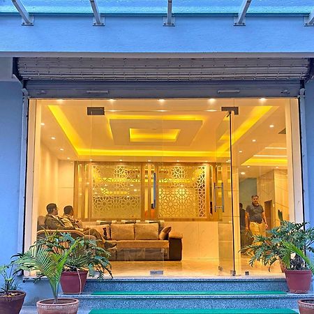Hotel Nilakantha Pvt. Ltd Kathmandu Ngoại thất bức ảnh
