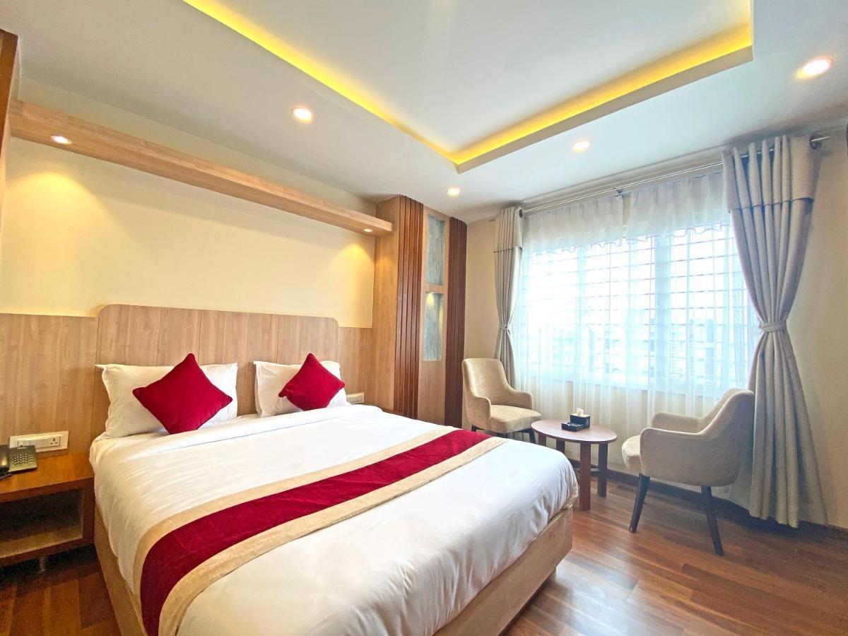 Hotel Nilakantha Pvt. Ltd Kathmandu Ngoại thất bức ảnh