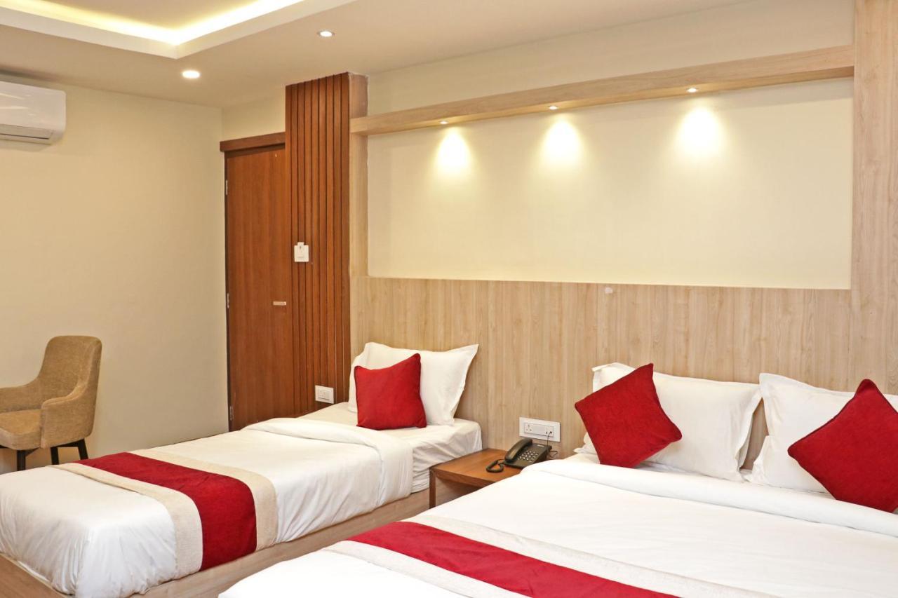 Hotel Nilakantha Pvt. Ltd Kathmandu Ngoại thất bức ảnh