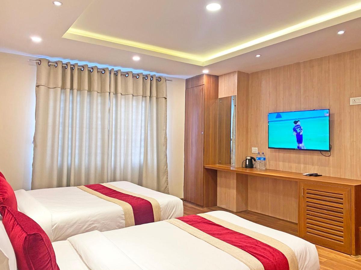 Hotel Nilakantha Pvt. Ltd Kathmandu Ngoại thất bức ảnh