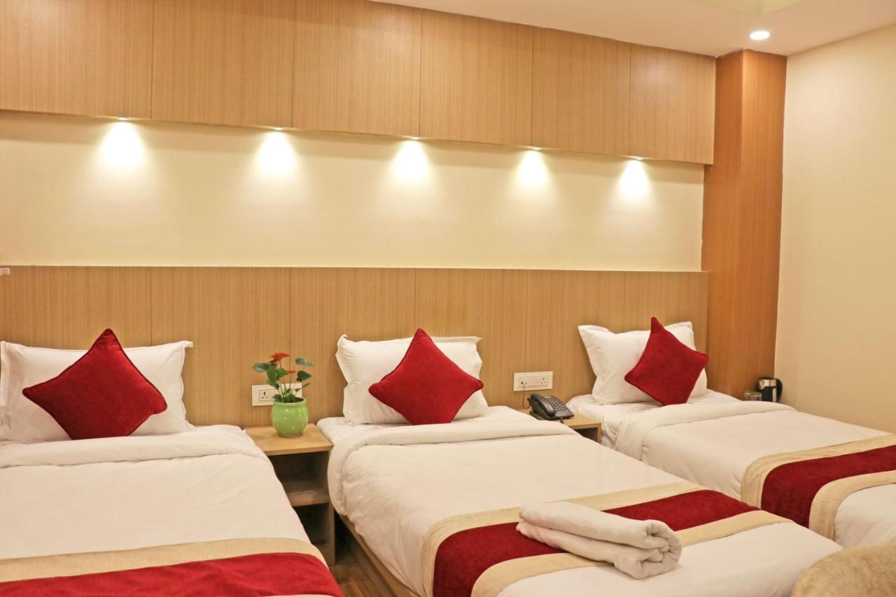 Hotel Nilakantha Pvt. Ltd Kathmandu Ngoại thất bức ảnh