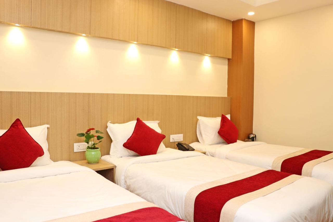 Hotel Nilakantha Pvt. Ltd Kathmandu Ngoại thất bức ảnh