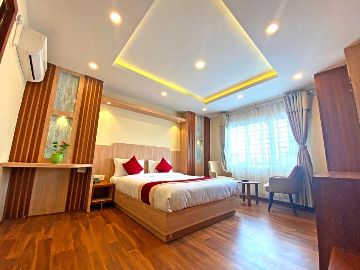 Hotel Nilakantha Pvt. Ltd Kathmandu Ngoại thất bức ảnh