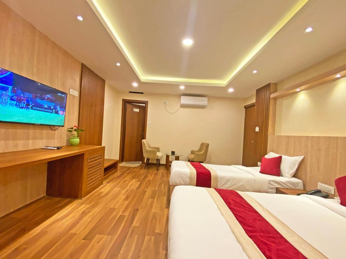 Hotel Nilakantha Pvt. Ltd Kathmandu Ngoại thất bức ảnh