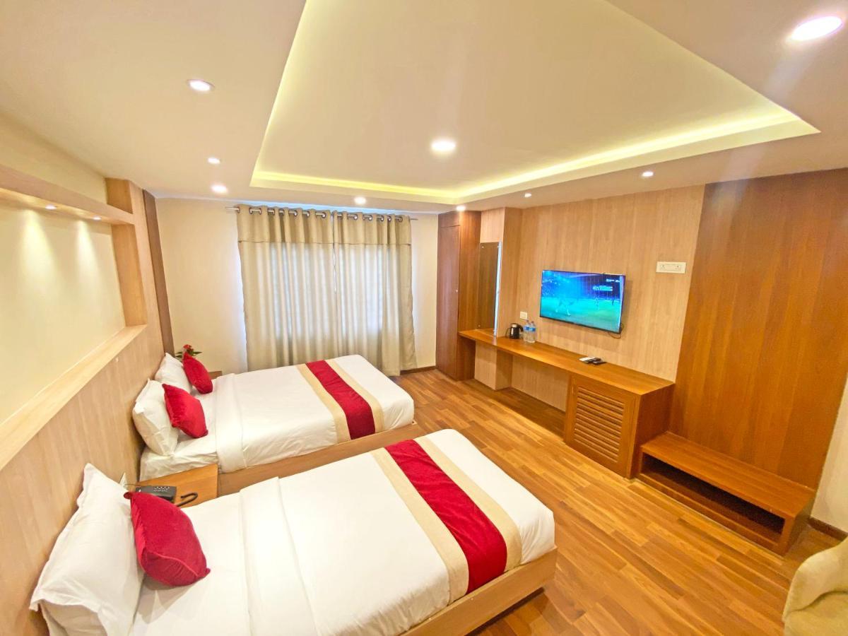 Hotel Nilakantha Pvt. Ltd Kathmandu Ngoại thất bức ảnh