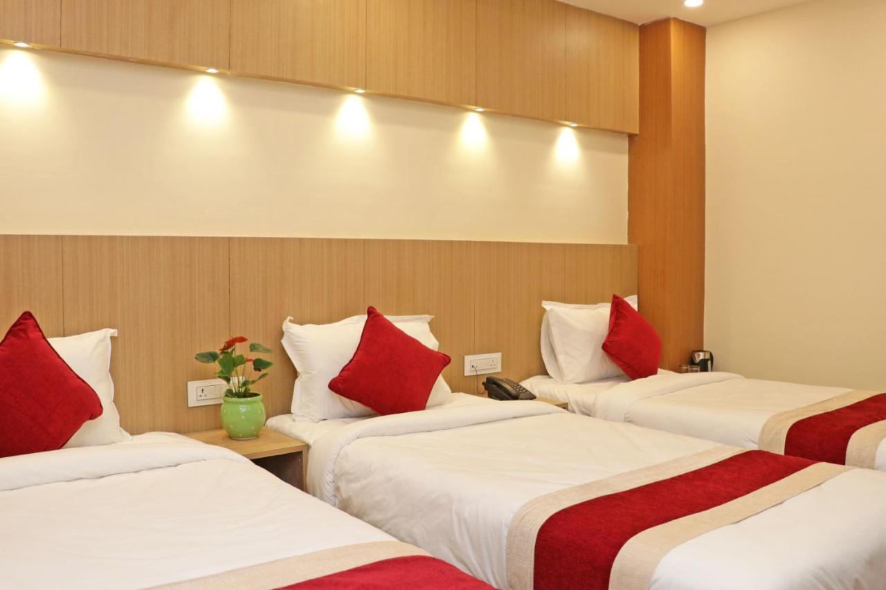 Hotel Nilakantha Pvt. Ltd Kathmandu Ngoại thất bức ảnh