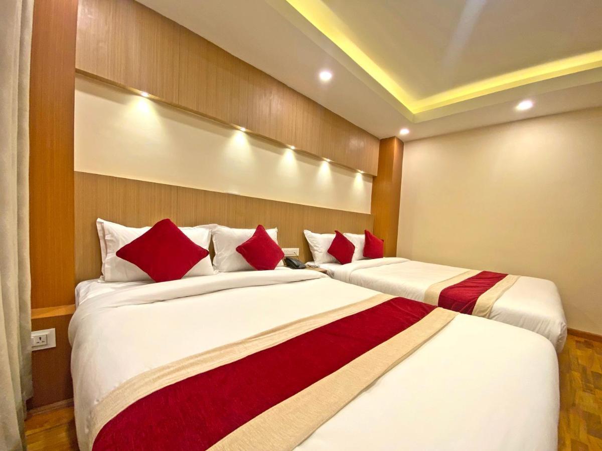Hotel Nilakantha Pvt. Ltd Kathmandu Ngoại thất bức ảnh