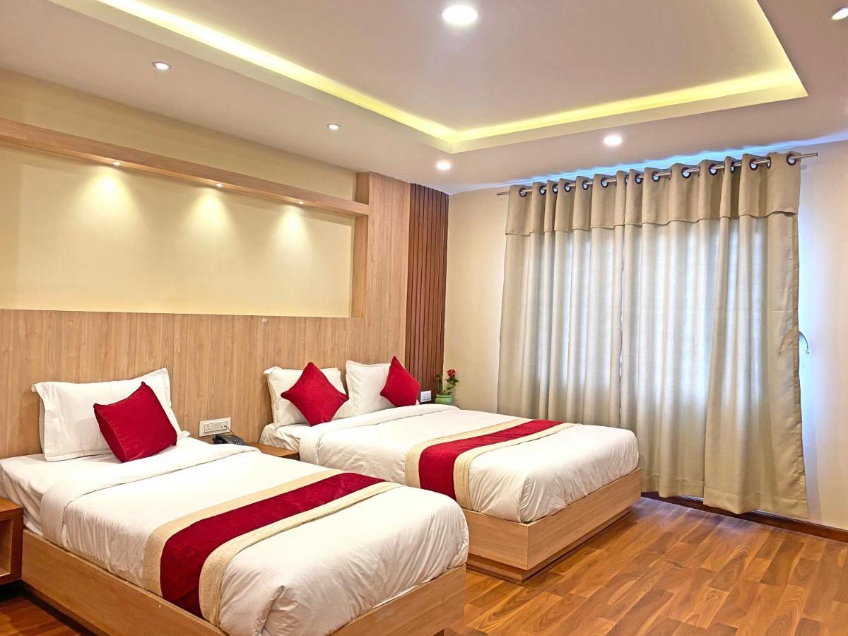 Hotel Nilakantha Pvt. Ltd Kathmandu Ngoại thất bức ảnh