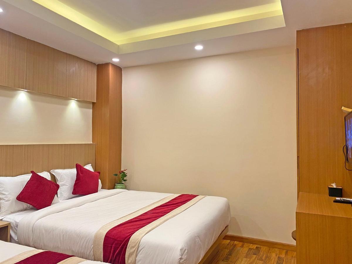 Hotel Nilakantha Pvt. Ltd Kathmandu Ngoại thất bức ảnh