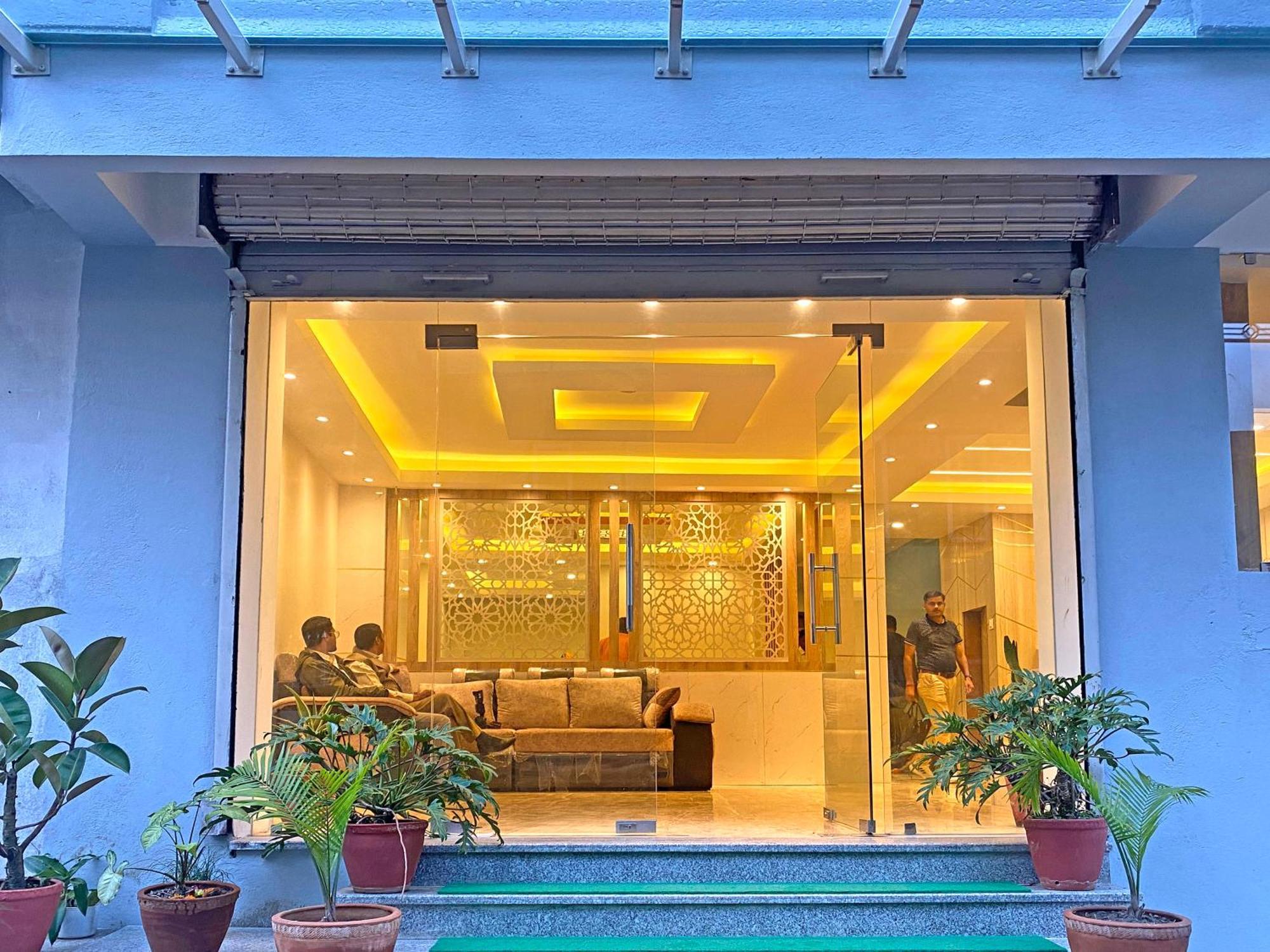 Hotel Nilakantha Pvt. Ltd Kathmandu Ngoại thất bức ảnh