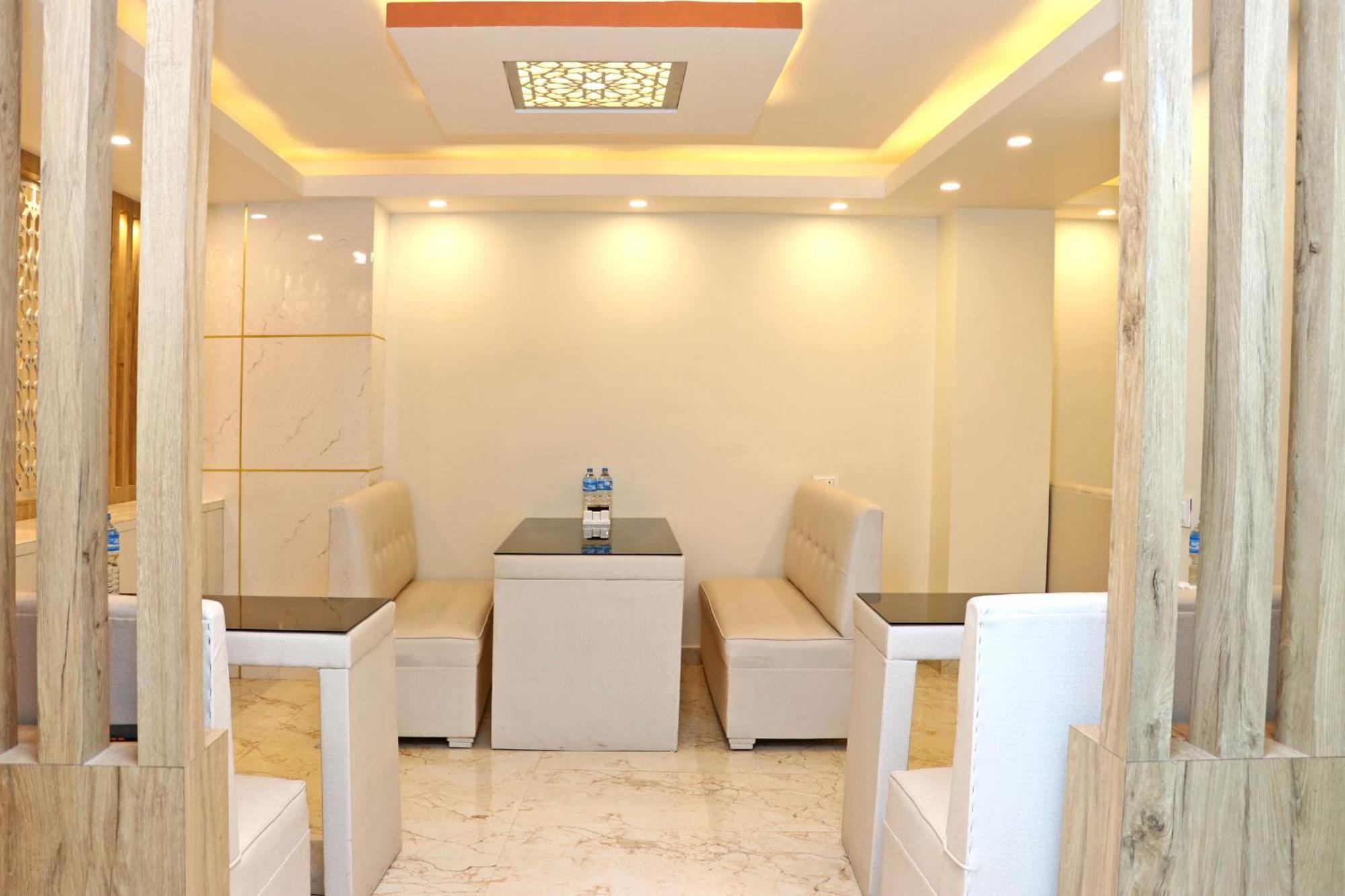 Hotel Nilakantha Pvt. Ltd Kathmandu Ngoại thất bức ảnh