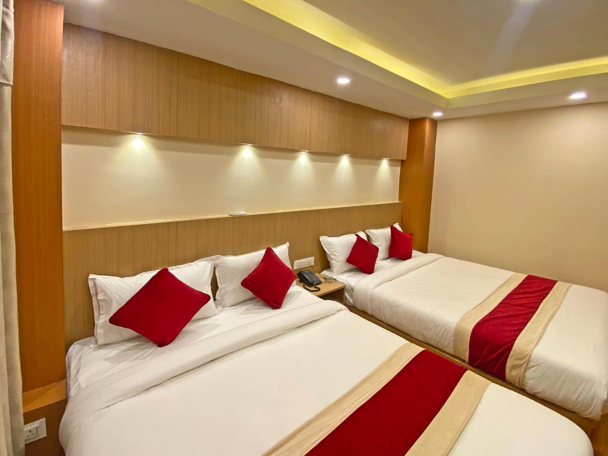 Hotel Nilakantha Pvt. Ltd Kathmandu Ngoại thất bức ảnh